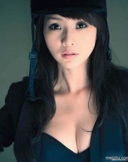 又浪又紧又丰满少妇