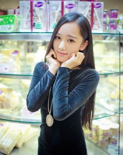黄色网站真人视频网址