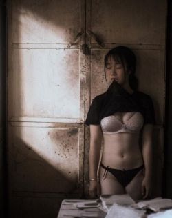日韩人妻中文字幕久久
